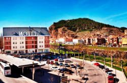 hoteles con perros Hotel San Fernando** hotel en Nájera viajar en vacaciones a La Rioja hoteles que admiten mascotas perros vacaciones verano