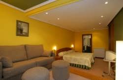se admiten mascotas perros en Hotel Rural - Gran Hotel Cela*** Belmonte de Miranda Asturias 2