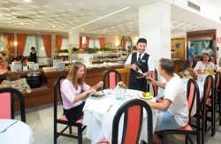 se admiten mascotas perros en Puerto de Alcudia - Hotel JS Sol de Alcudia*** Mallorca Islas Baleares, costa-islas-baleares 3