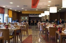 se admiten mascotas perros en Novotel Barcelona Cornell&aacute;**** Cornell&aacute; Barcelona 4