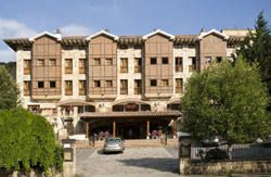 alojamientos Hotel Infantado vacaciones en Ojedo hoteles en Cantabria admiten perros escapada con mascota viajar con perro a Ojedo vacaciones verano