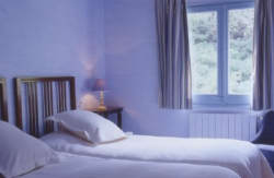 se admiten mascotas perros en Hostal Sa Rascassa** Begur Gerona, costa-brava 4