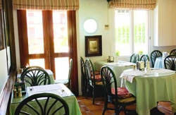 se admiten mascotas perros en Hotel Hermes* Plus Tossa de Mar Gerona, costa-brava 4