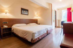 se admiten mascotas perros en Hotel Candanchú*** Candanchú Nieve, Aragon, Huesca, Pirineos 4