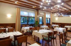 se admiten mascotas perros en Florido Hotel** Sort Nieve, L&eacute;rida, Pirineos 3