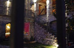 se admiten mascotas perros en Hotel Rural L'Alcova Montardit de Baix Nieve, L&eacute;rida, Pirineos 2