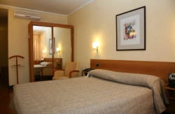 se admiten mascotas perros en Hotel Yoldi*** Pamplona Navarra 5