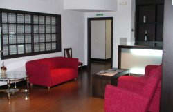 se admiten mascotas perros en Petit Palace Las Torres***Plus Salamanca Salamanca 2