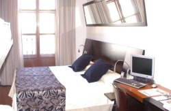 se admiten mascotas perros en Petit Palace Las Torres***Plus Salamanca Salamanca 4