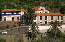 alojamientos Hotel Rural - Ibo Alfaro vacaciones en Hermigua hoteles en Santa Cruz Tenerife admiten perros escapada con mascota viajar con perro a Hermigua vacaciones verano