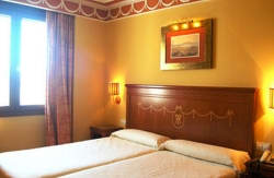 se admiten mascotas perros en Hotel Inglaterra**** Sevilla Andalucia, Sevilla, semana-santa 3