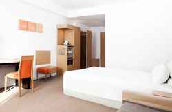se admiten mascotas perros en Novotel Sevilla Marqu&eacute;s del Nervi&oacute;n**** Sevilla Sevilla, semana-santa 5