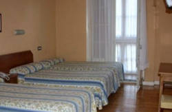se admiten mascotas perros en Hostal Gurea Bilbao Vizcaya 5