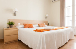 se admiten mascotas perros en BcnStop Parc G&uuml;ell Barcelona Catalu&ntilde;a-Catalunya, Barcelona 5