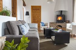 se admiten mascotas perros en La Casa de Enmedio San Vicente del Valle Castilla-y-Leon, Burgos 3