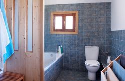 se admiten mascotas perros en La Casa de Enmedio San Vicente del Valle Castilla-y-Leon, Burgos 7