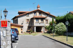 se admiten mascotas perros en La Casona del Carmen Noja Cantabria, costa-cantabria 3