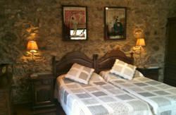 se admiten mascotas perros en Rosa dels Vents Mollet de Peralada Gerona 5