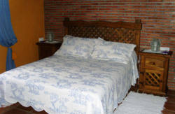 se admiten mascotas perros en Complejo Rural Caicune Casarabonela M&aacute;laga 4