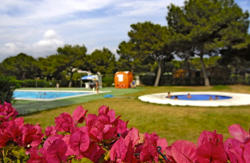 se admiten mascotas perros en Camping El Garrofer Sitges Cataluña-Catalunya, Barcelona, costa-del-maresme 4