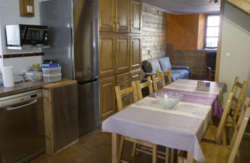 se admiten mascotas perros en Casa de Aldea El Sol Poo de Cabrales Asturias 4