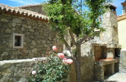 se admiten mascotas perros en El Tinao de Gredos Navarredonda de Gredos &Aacute;vila 3