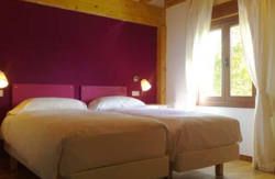 se admiten mascotas perros en Casa Rural Valdebelar Bajauri Burgos 5