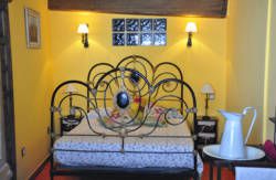 se admiten mascotas perros en La Casa de Su Ba&ntilde;os de Montemayor C&aacute;ceres 5