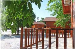 Cabañas Negratín para viajar con perros Cuevas del Campo Granada alojamientos Cabañas Negratín vacaciones en Cuevas del Campo hoteles en Granada admiten perros escapada con mascota viajar con perro a Cuevas del Campo vacaciones verano