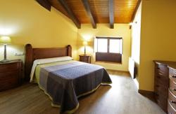 se admiten mascotas perros en La Casona de Aldealobos Aldealobos La Rioja 5