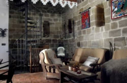 se admiten mascotas perros en Casa Rural Medieval Torre Fuerte (S.XIII) Baños de Rioja La Rioja 2