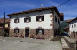 casas rurales con perro España Erratzu (Baztan) verano casa rural admiten perros Navarra para ir con tu mascota playa pets friendly montaña